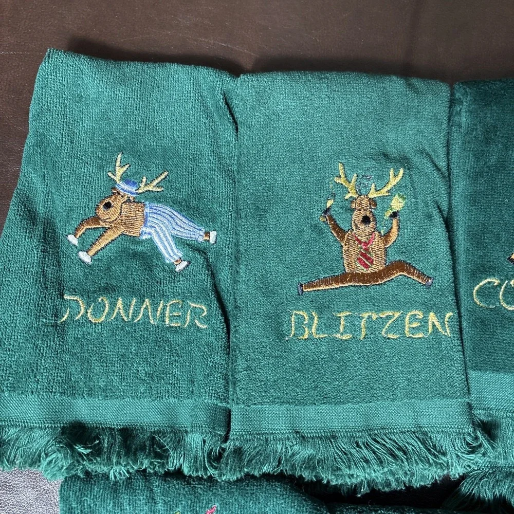 1978 Vintage Rudolph the Reindeer & Friends Embroidered  Christmas 7 Hand Towels